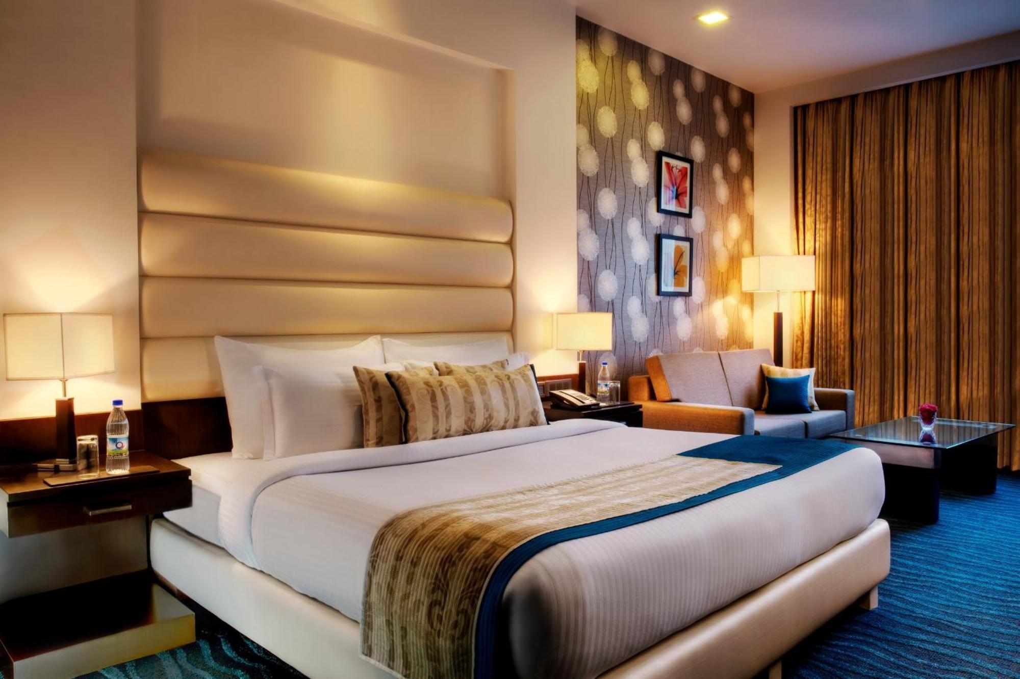 Hotel Golden Tulip Bhiwadi Exterior foto