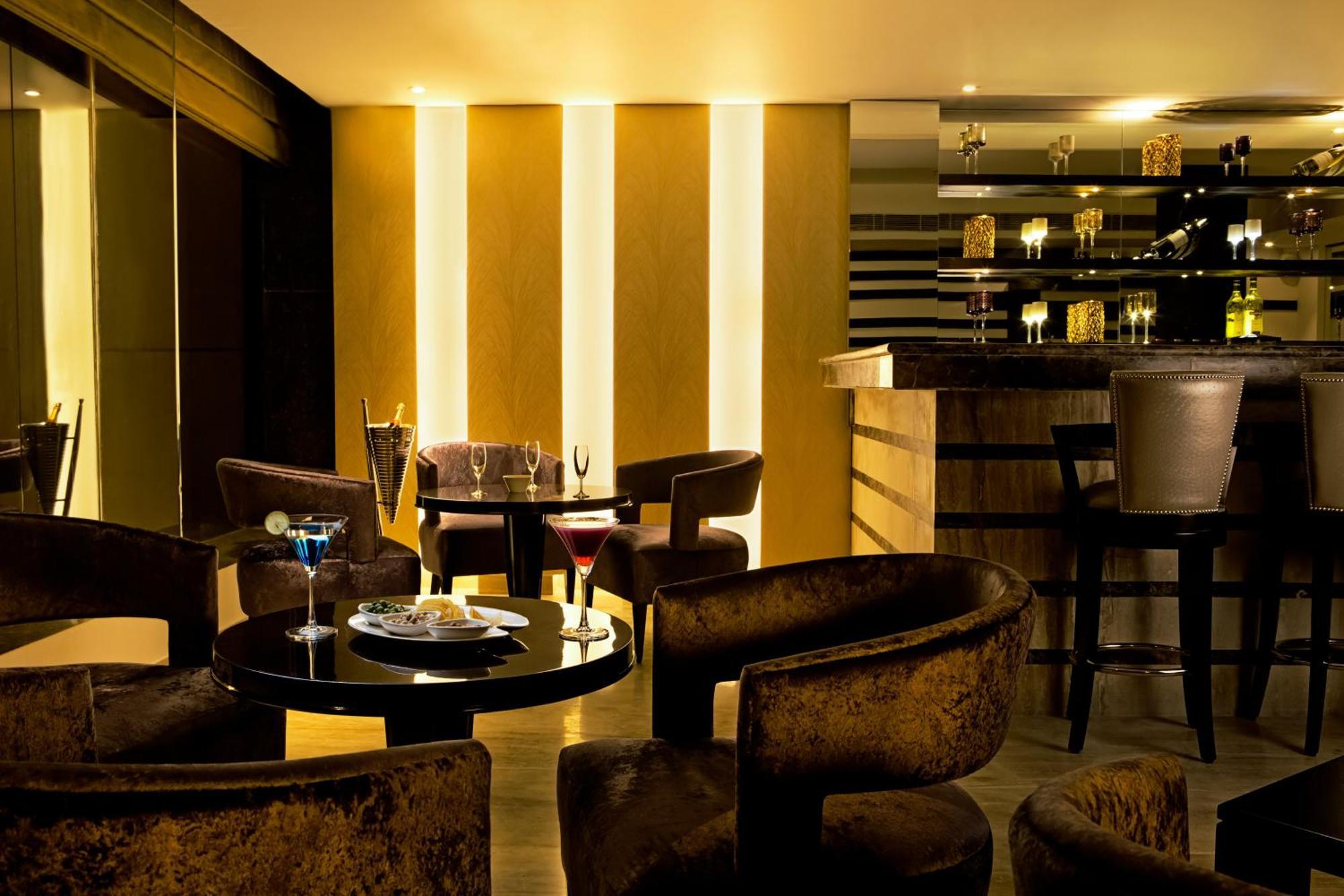 Hotel Golden Tulip Bhiwadi Exterior foto
