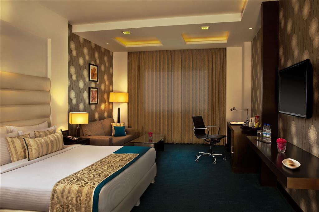 Hotel Golden Tulip Bhiwadi Zimmer foto